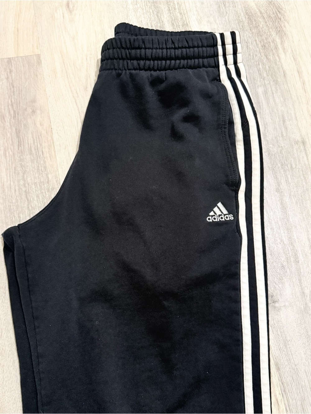 Classic Adidas Black Sweatpants with White Side Stripes Men’s Size M